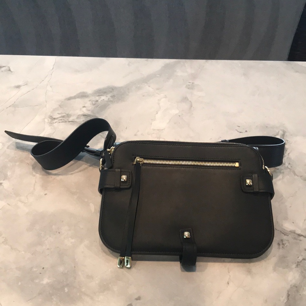 Salvatore Ferragamo Fiore Black Calfskin Handbag - Picture 3 of 6
